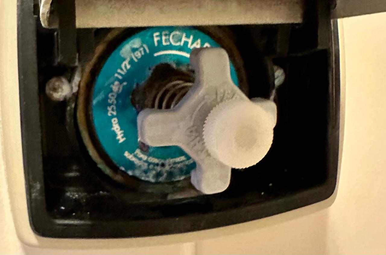 CA 05 J1-A WC SALA 101 - HIDRA 2550.jpeg